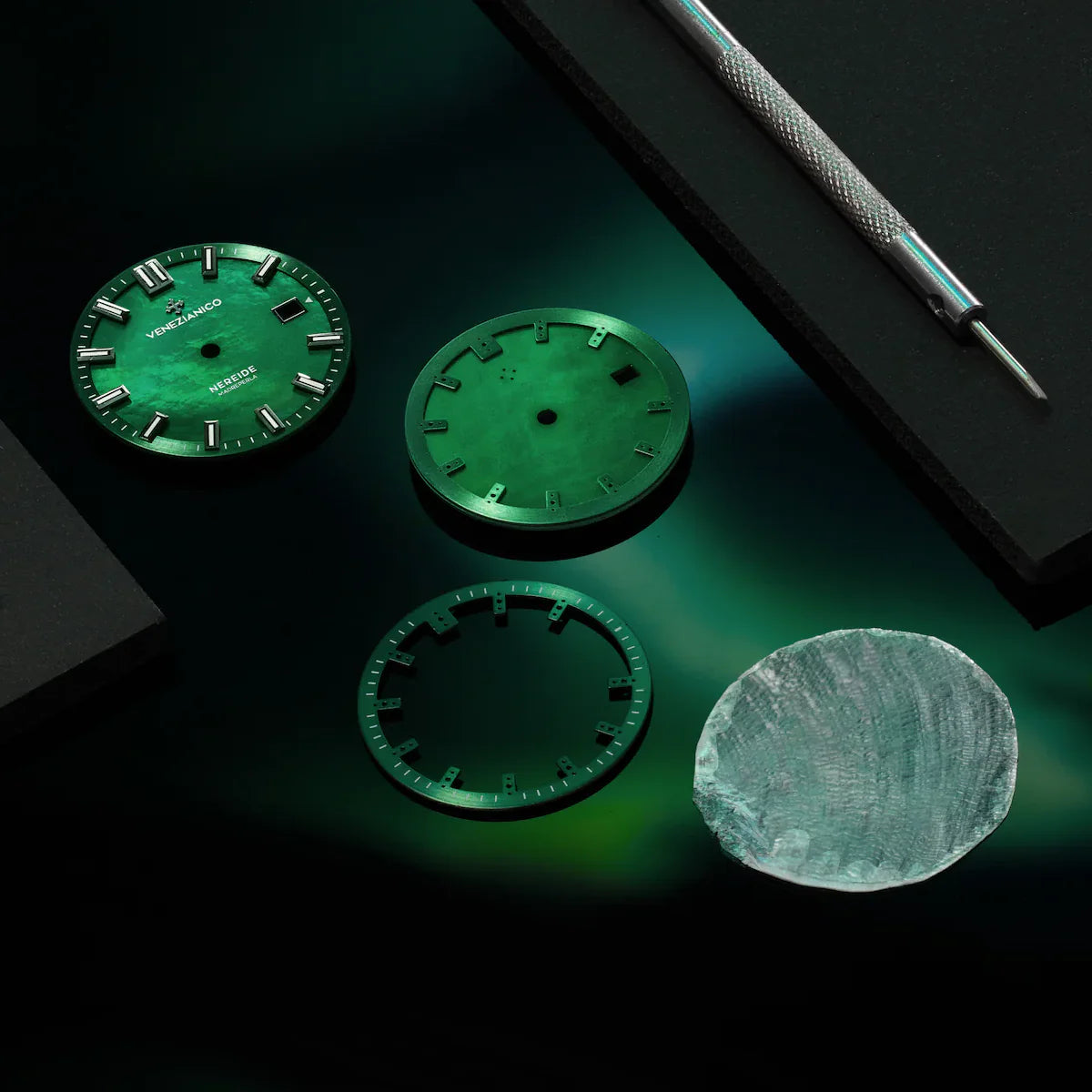 dettaglio quadrante verde venezianico nereide madreperla