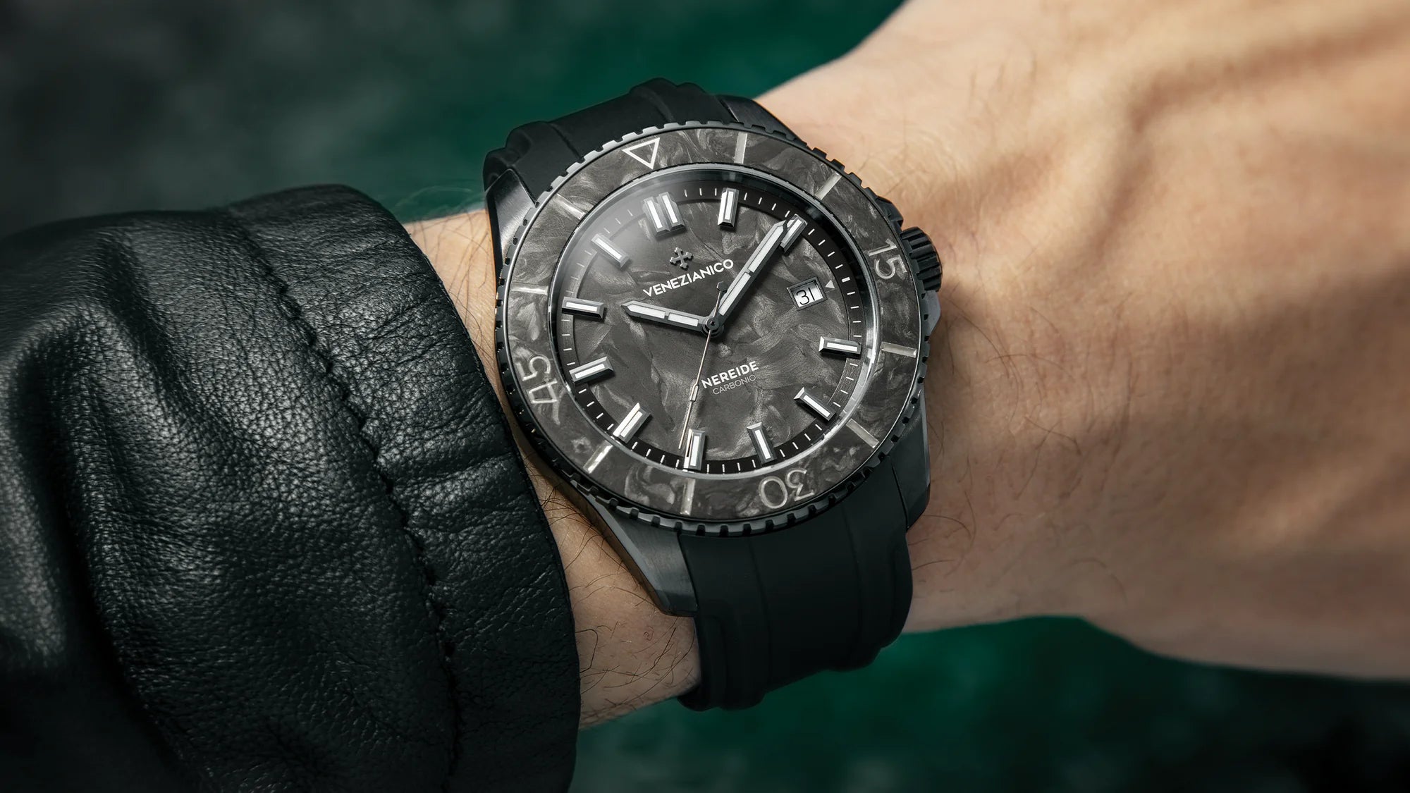 venezianico nereide carbonio indossato