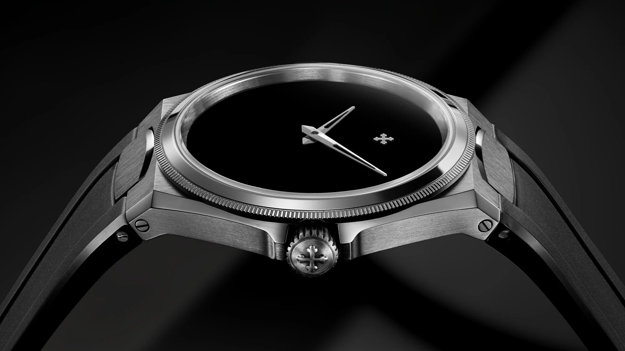 arsenale ultrablack con cinturino in gomma laterale