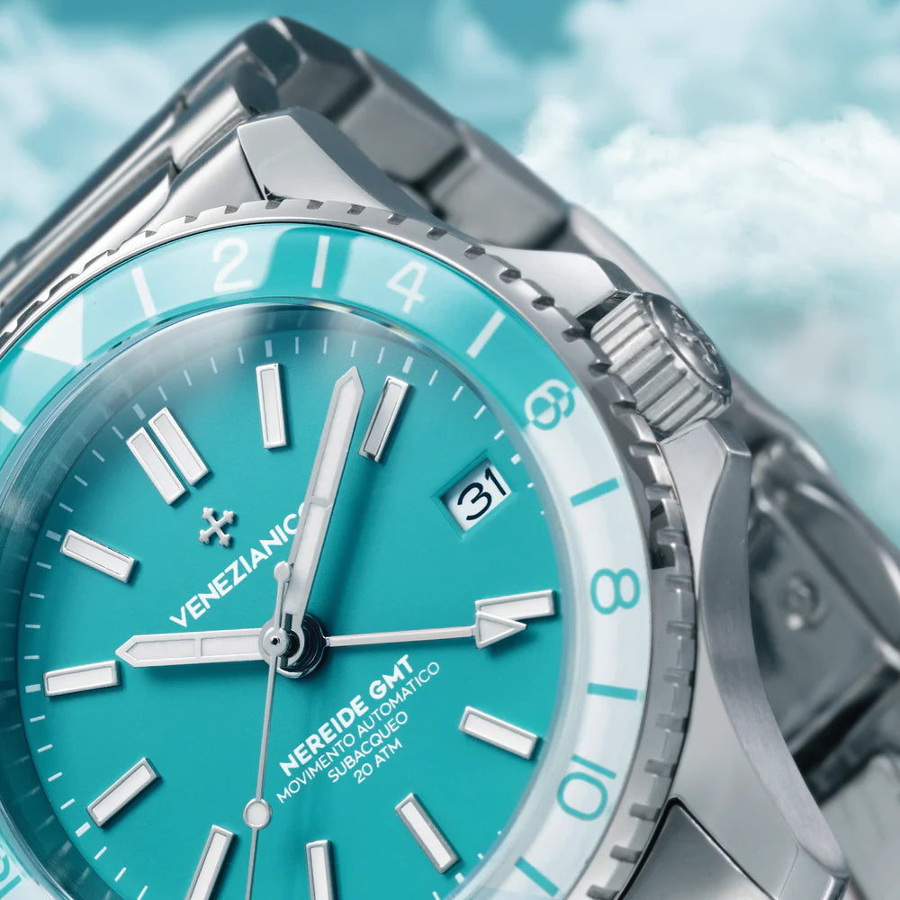 dettaglio quadrante venezianico nereide gmt azzurro cielo