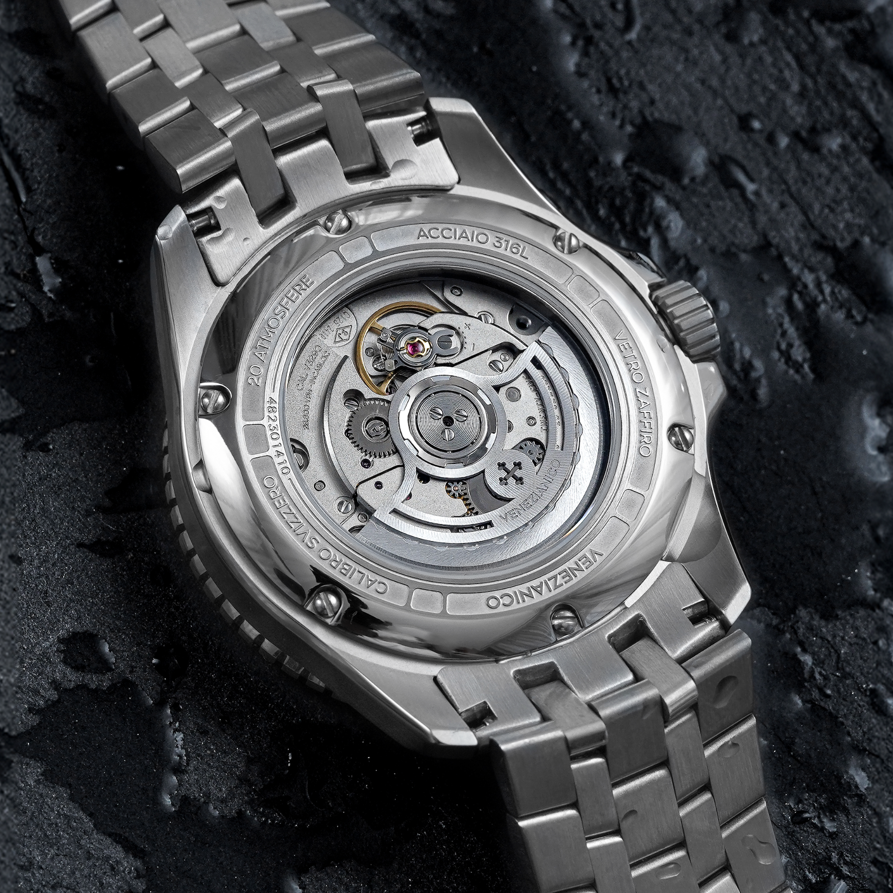 Nereide GMT Ceratung™ fondello a vista con sfondo lunare- 4521500S