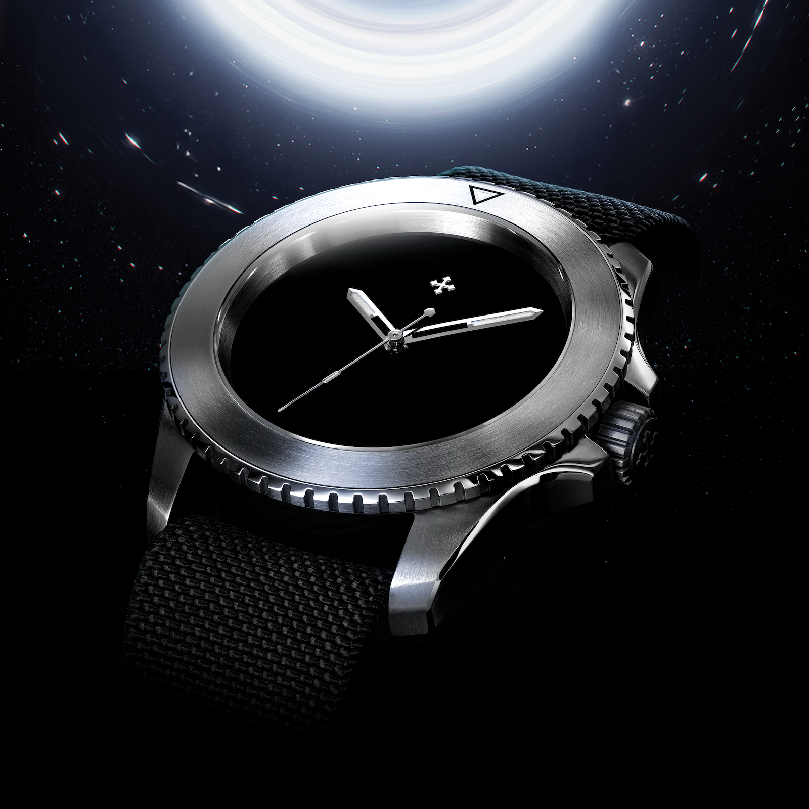 NEREIDE ULTRABLACK con sfondo spazio e luna- 3921510