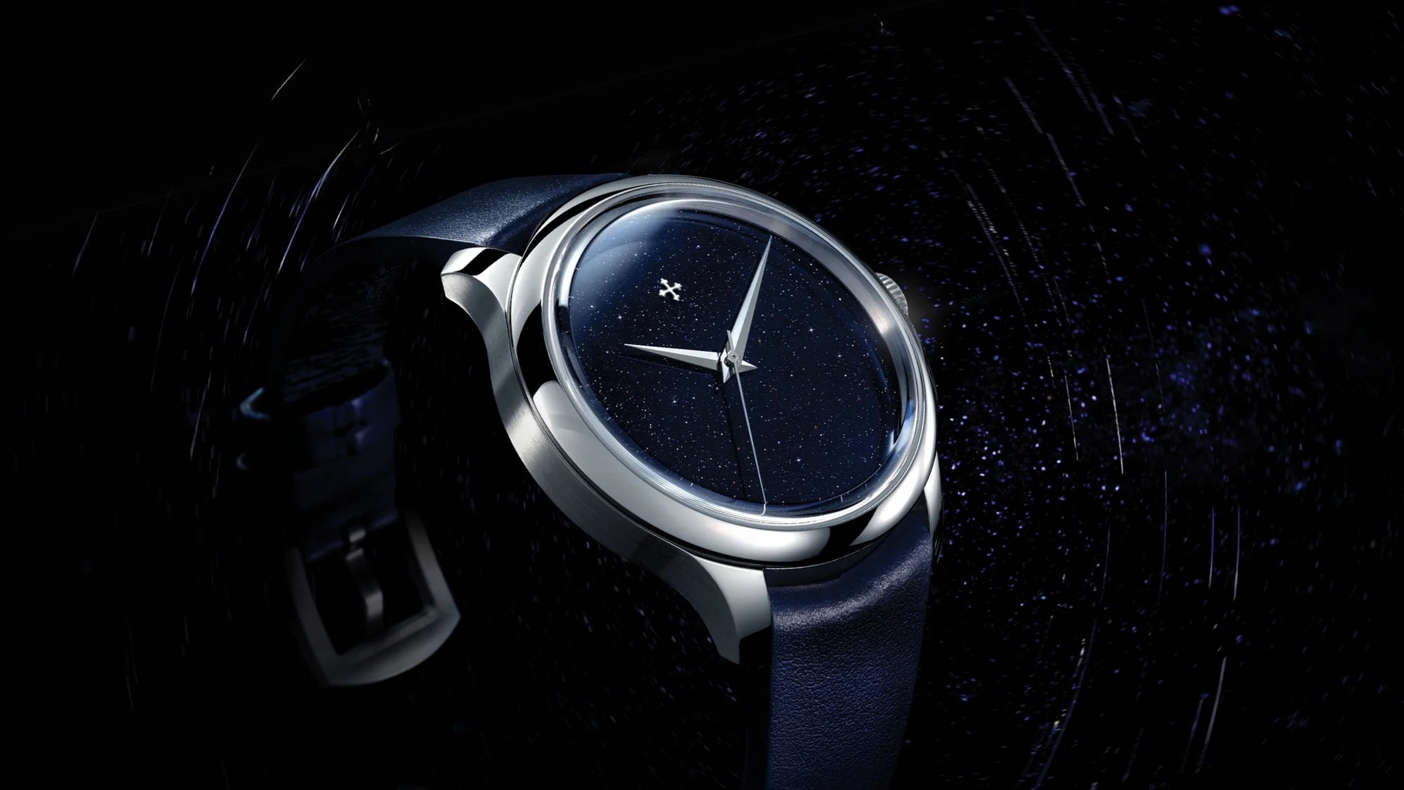 venezianico redentore avventurina viola che fluttua su cielo stellato