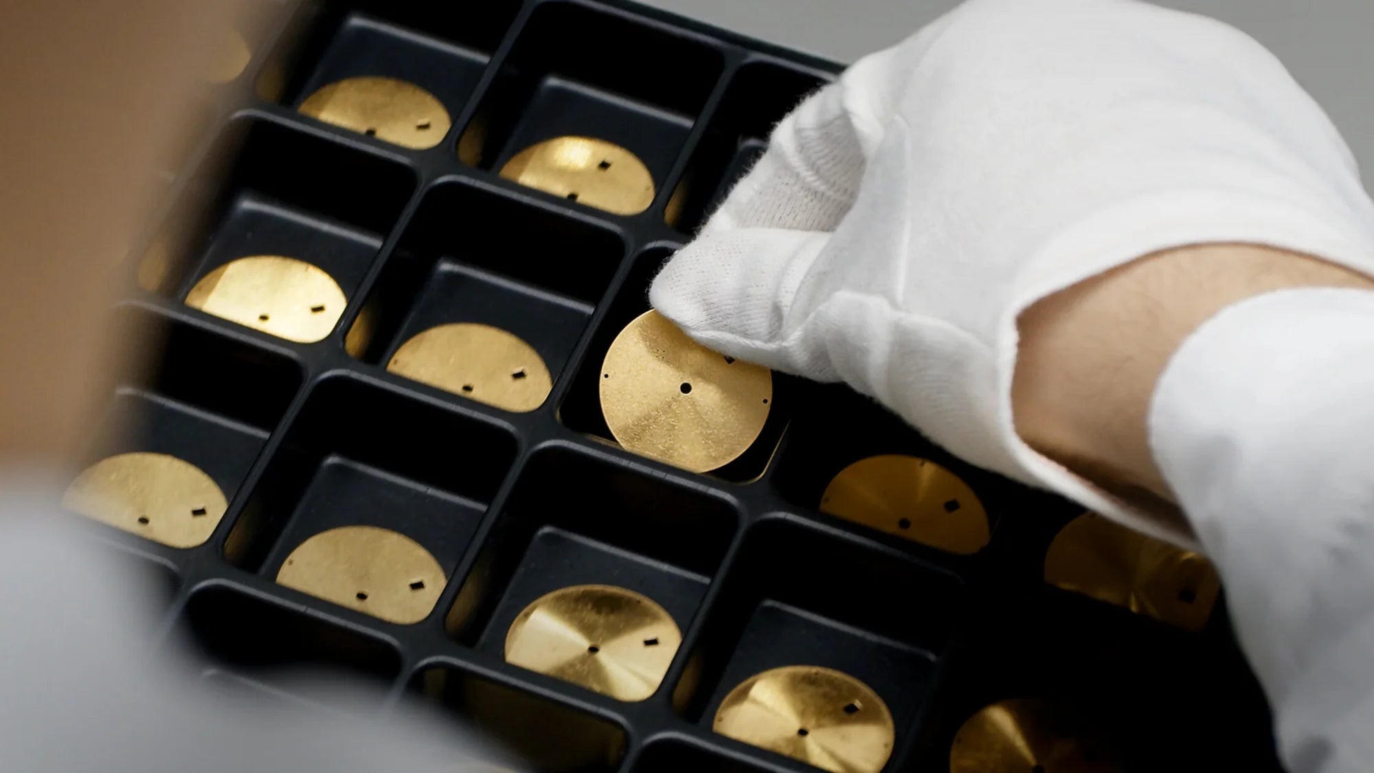 foto del controllo del quadrante in oro per nereide aureo