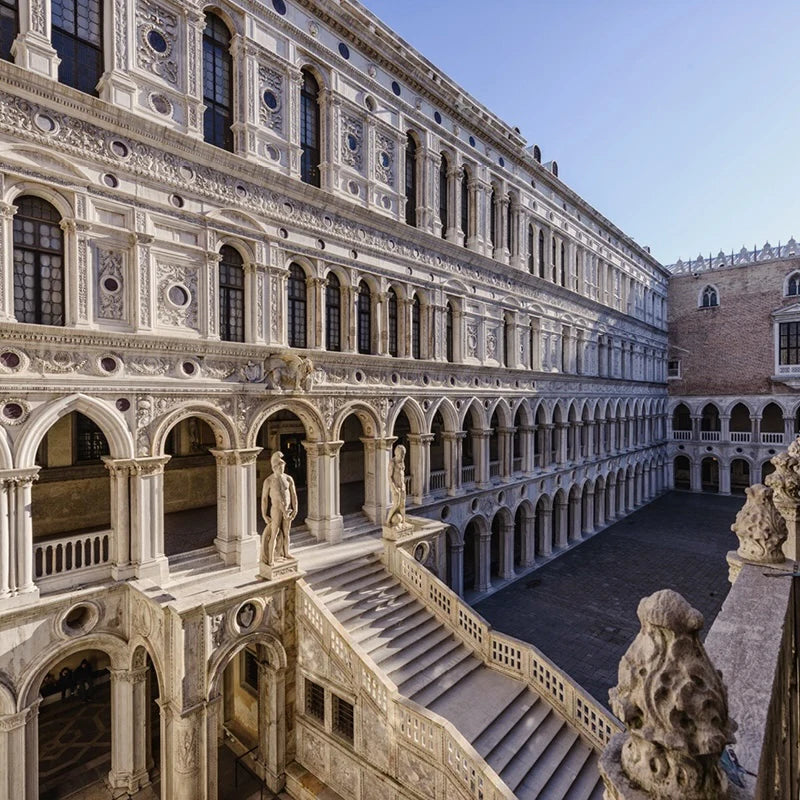 foto facciata interna palazzo ducale venezia
