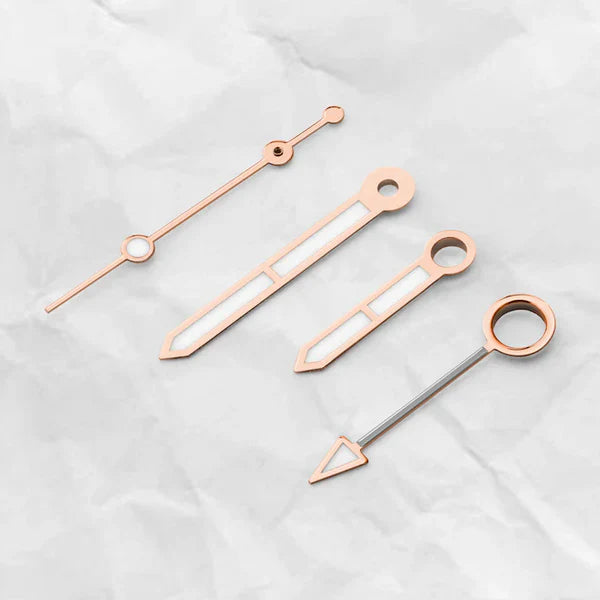 quattro lancette montate su nereide gmt rosa