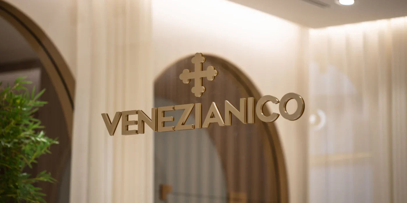 logo negli interni del venezianico atelier a san dona di piave