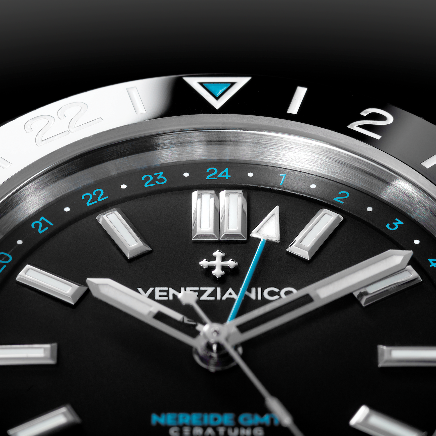 Nereide GMT Ceratung™ dettaglio quadrante- 4521500S